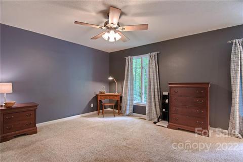 135 E Laurel Ln E, Etowah, NC 28729 photo 27