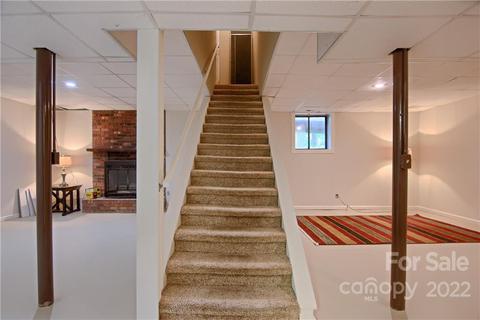 135 E Laurel Ln E, Etowah, NC 28729 photo 37