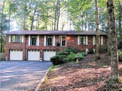 135 E Laurel Ln E, Etowah, NC 28729 photo 2