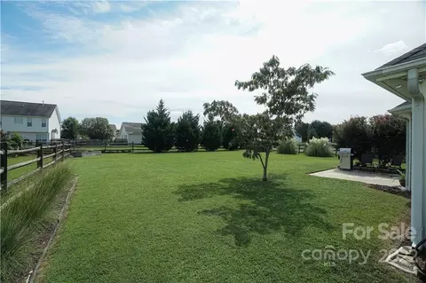 2000 Proverbs Ct, Monroe, NC 28110 photo 2