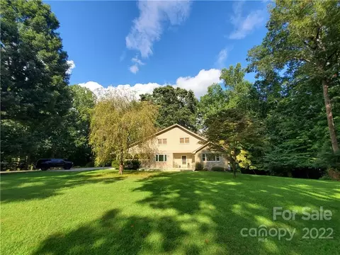 1244 Query Rd, Hiddenite, NC 28636 photo 3