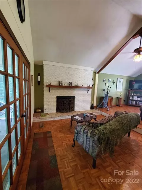 1244 Query Rd, Hiddenite, NC 28636 photo 6