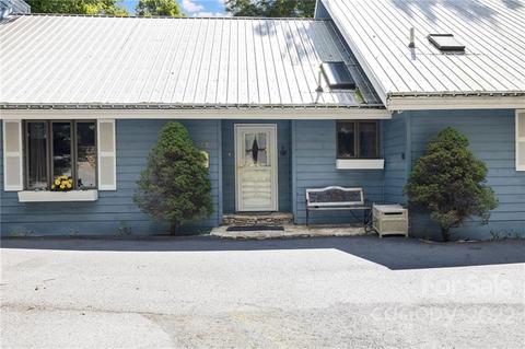 216 Hampton Gap Dr, Mars Hill, NC 28754 photo 2