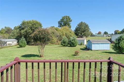 110 Haystack Ln, Olin, NC 28660 photo 8
