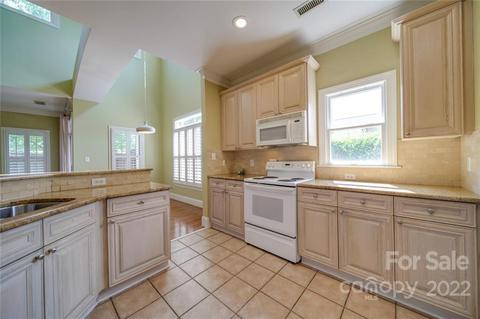 19330 Beaufain St, Cornelius, NC 28031 photo 2