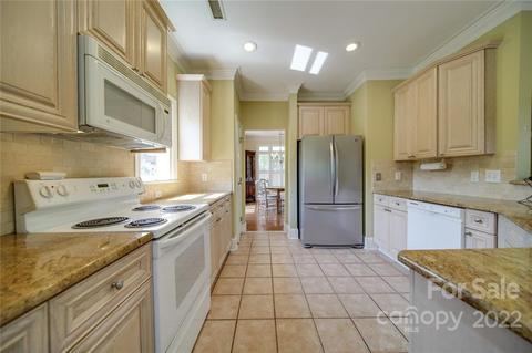 19330 Beaufain St, Cornelius, NC 28031 photo 17