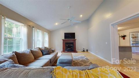 577 Causby Rd, Morganton, NC 28655 photo 10