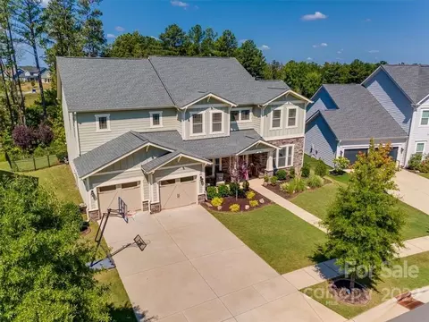 643 Daventry Ct, Clover, SC 29710 photo 2