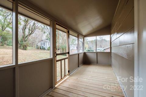 25 Beaver St, Tryon, NC 28782 photo 7