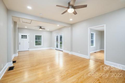 25 Beaver St, Tryon, NC 28782 photo 13