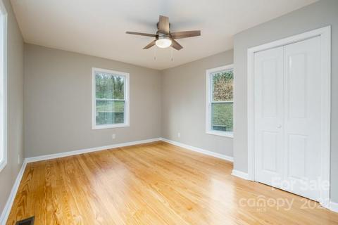 25 Beaver St, Tryon, NC 28782 photo 17