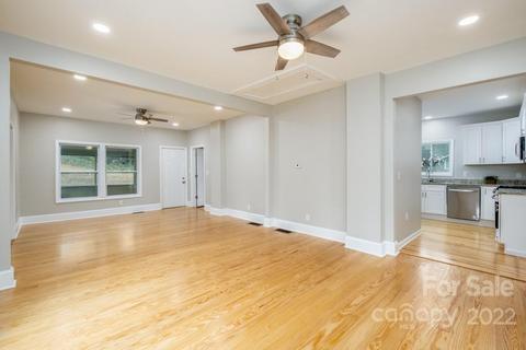 25 Beaver St, Tryon, NC 28782 photo 10