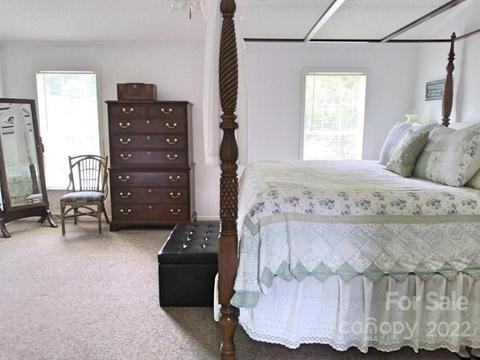 73 Galloway Pl, Clyde, NC 28721 photo 9