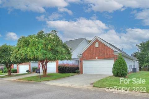 280 Garnet Ct, Fort Mill, SC 29708 photo 2