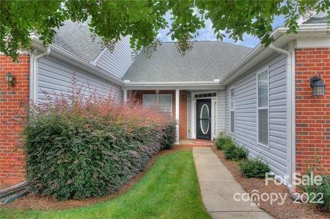 280 Garnet Ct, Fort Mill, SC 29708 photo 4