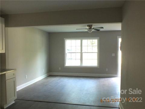 104 N Jackson Rd, Lancaster, SC 29720 photo 4