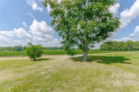 410 E Sandy Ridge Rd, Monroe, NC 28112 photo 2