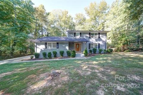 1833 Windsor Dr, Lancaster, SC 29720 photo 2