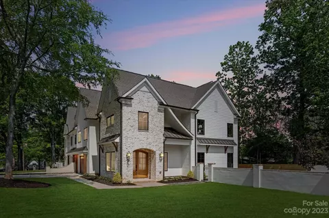 4401 Walker Rd, Charlotte, NC 28211