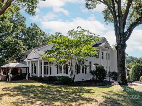 5200 Sardis Rd, Charlotte, NC 28270