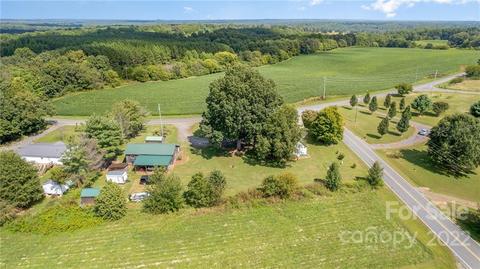 162 Turkey Foot Rd, Harmony, NC 28634 photo 4