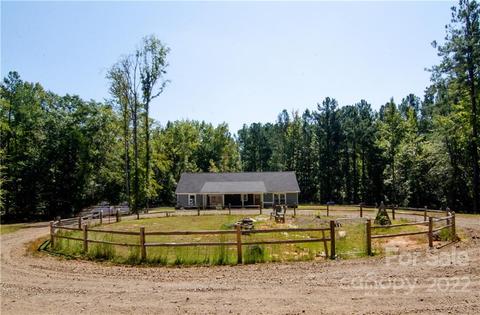 3267 Park Rd, Ridgeway, SC 29130 photo 2