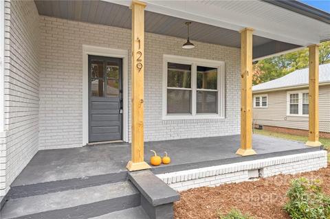 129 Edwards Ave, Swannanoa, NC 28778 photo 3