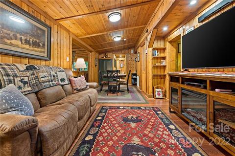 73 Bear Cub Dr, Spruce Pine, NC 28777 photo 12