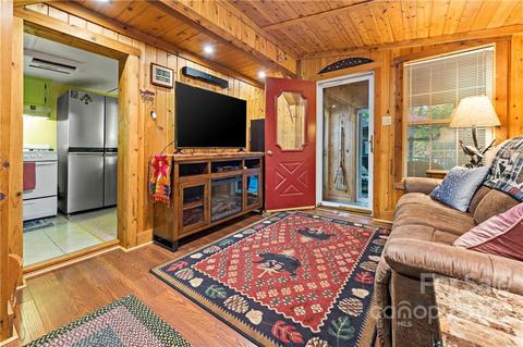 73 Bear Cub Dr, Spruce Pine, NC 28777 photo 14