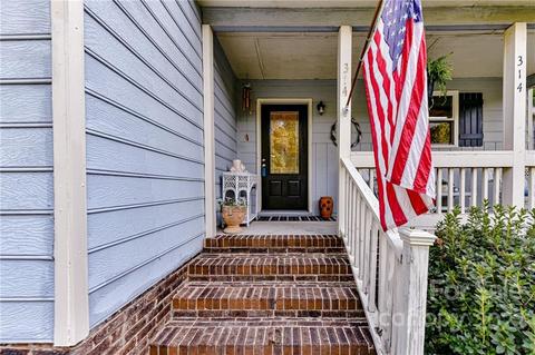 314 Maye St, Wingate, NC 28174 photo 3