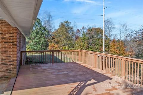 801 Powell Bridge Rd, Harmony, NC 28634 photo 9
