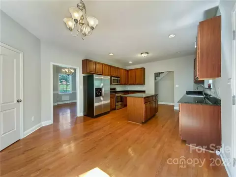 500 Heather Pl, Monroe, NC 28112 photo 9