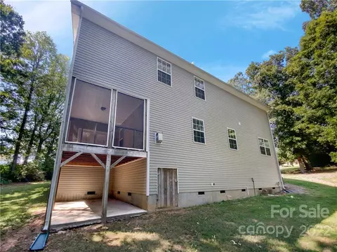 500 Heather Pl, Monroe, NC 28112 photo 8