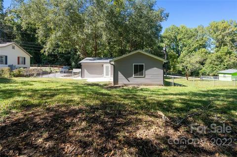 406 High St, Lowell, NC 28098 photo 26