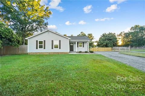 615 Edgehill Dr, Monroe, NC 28110 photo 1