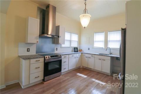 700 3rd St, Spencer, NC 28159 photo 9