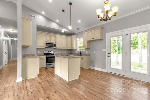 2428 Prince Dr, Lancaster, SC 29720 photo 8