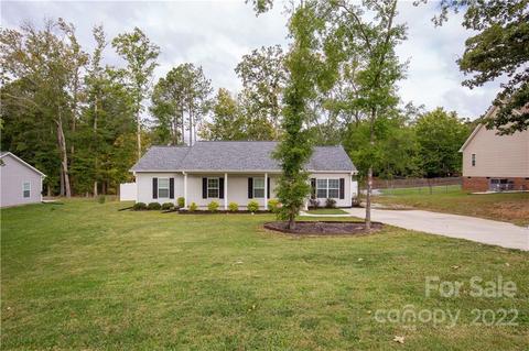 2428 Prince Dr, Lancaster, SC 29720 photo 4