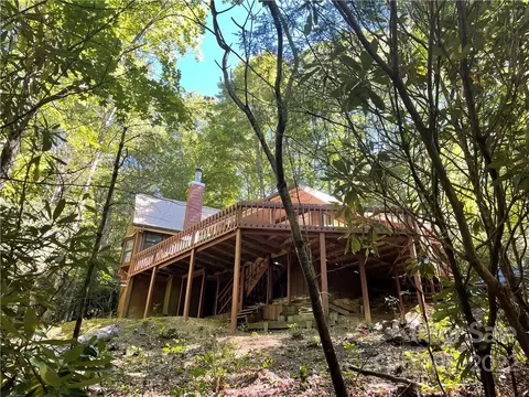8 Bear Wallow Dr, Spruce Pine, NC 28777 photo 1
