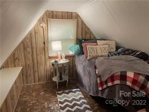 8 Bear Wallow Dr, Spruce Pine, NC 28777 photo 9
