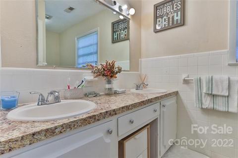 1102 3rd Ave NW, Conover, NC 28613 photo 24