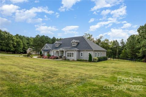 2015 Roadrunner Rd, Clover, SC 29710 photo 3