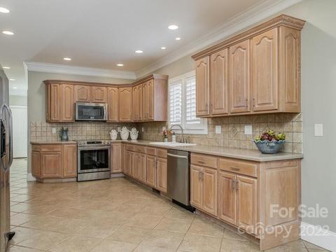 17426 Springwinds Dr, Cornelius, NC 28031 photo 9