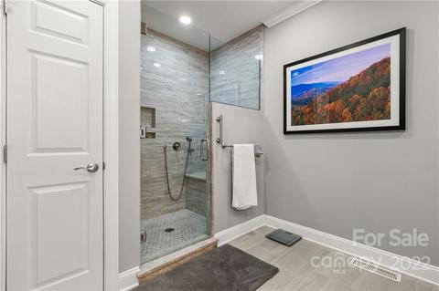 28 Pondview Dr, Clyde, NC 28721 photo 34