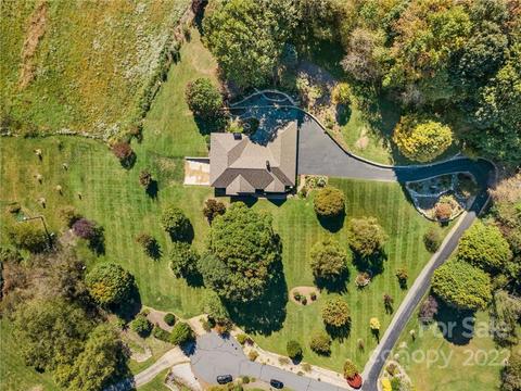 28 Pondview Dr, Clyde, NC 28721 photo 3
