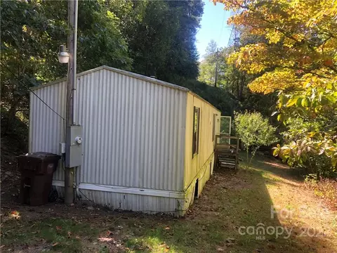116 Skyway Dr, Marshall, NC 28753 photo 3