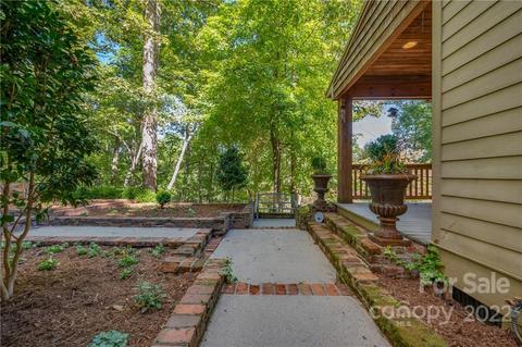 246 Blackbird Ln, Tryon, NC 28782 photo 4