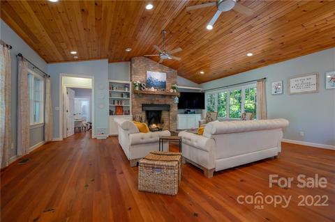 246 Blackbird Ln, Tryon, NC 28782 photo 11