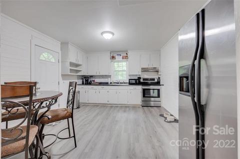 308 E Barr St, Lancaster, SC 29720 photo 9