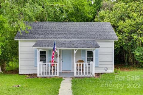 308 E Barr St, Lancaster, SC 29720 photo 1